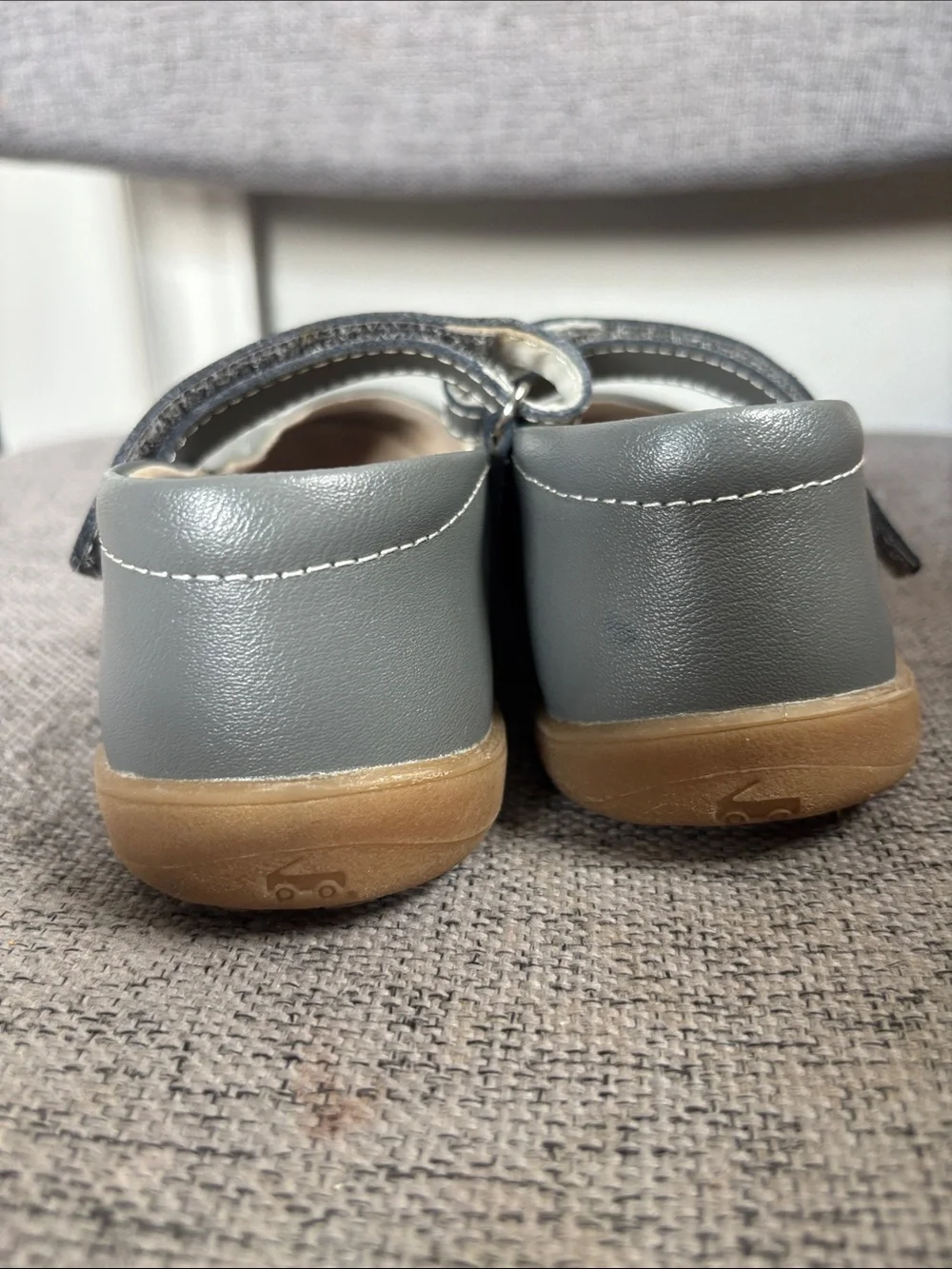 See Kai Run Ginny Gray Leather Embroidered Hearts Mary Jane Shoes